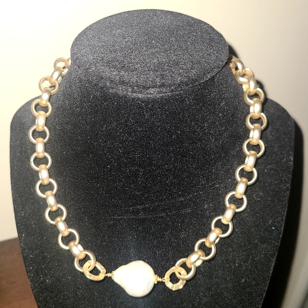 Elegant Gold filled Chain Necklace with Pearl Accent